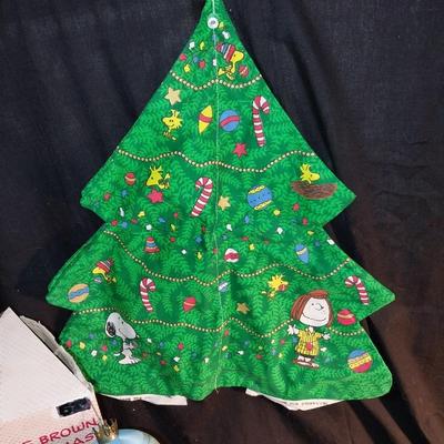 CHARLIE BROWNS CHRISTMAS AND SNOOPY TOO