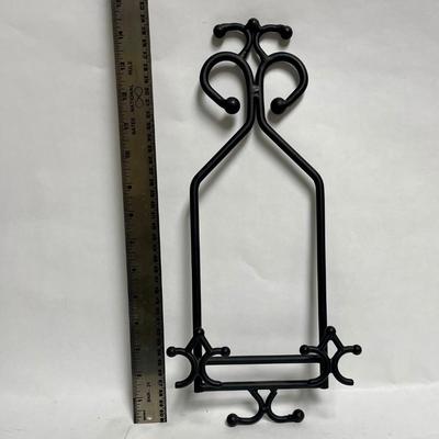 Cast Iron Plate Display Rack Wall Hanging