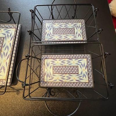 THREE PIECE TRIVETS AND HANDLED CARRIERS