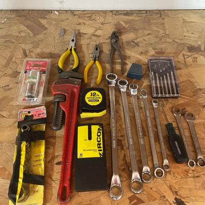 Misc hand tools lot