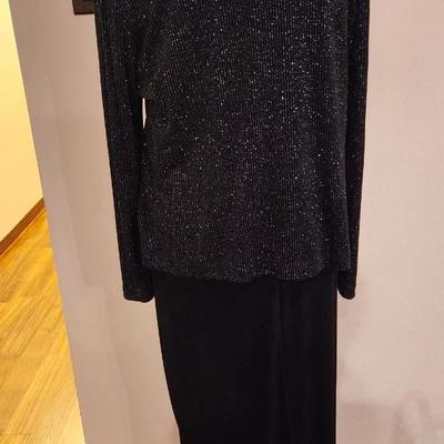 Lot #90  2 Piece Formal Gown - size 16  - Ronnie Nichol