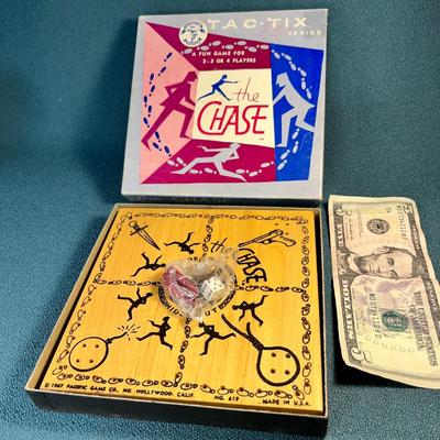 VINTAGE 1967 "THE CHASE" GAME NEW IN ORIGINAL BOX