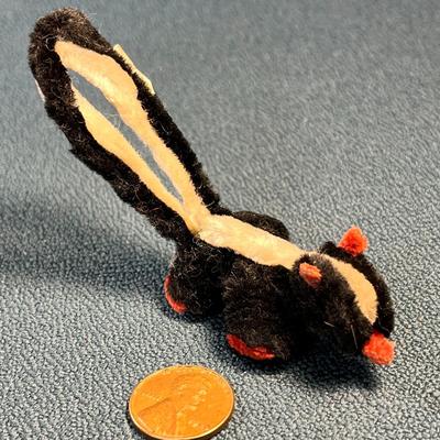 VINTAGE FUZZY LITTLE SKUNK FIGURINE, MADE IN JAPAN