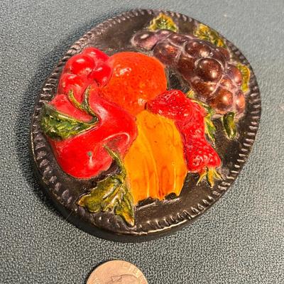 QUAINT VINTAGE PLASTER FRUIT PLAQUE