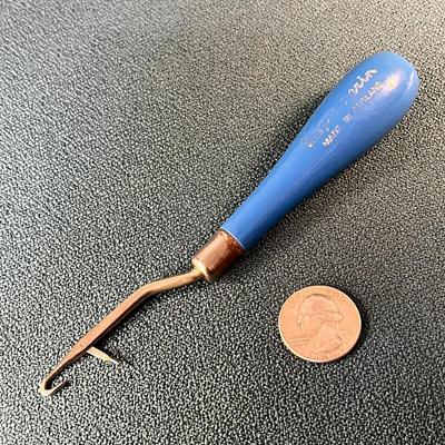 RUG HOOK TOOL by SPINNERIN MADE IN ENGLAND