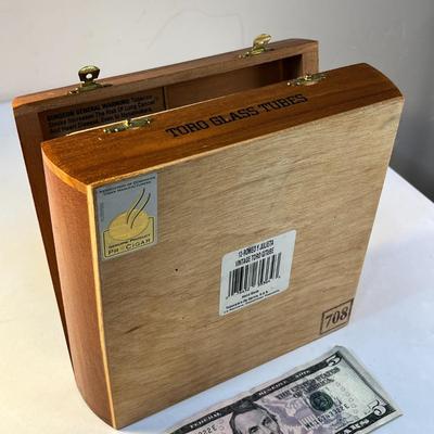 "ROMEO Y JULIETA" CIGAR BOX BRASS CLASPS