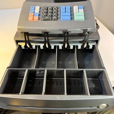 SHARP ELECTRONIC CASH REGISTER w/ INSTRUCTIONS, KEY  MODEL XE-A106