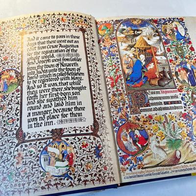 "CHRISTMAS AROUND THE WORLD- A CELEBRATION" BOOK