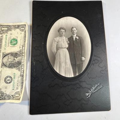 EARLY STUDIO PHOTO BRIDE & GROOM