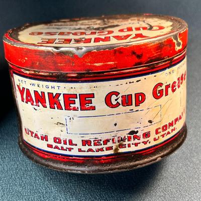VINTAGE TIN OF YANKEE CUP GREASE UTAH OIL REFINING COMPANY