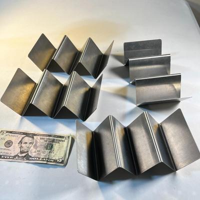 SET OF 4 STAINLESS STEEL TACO HOLDERS  EACH HOLDS 2-3 TACOS