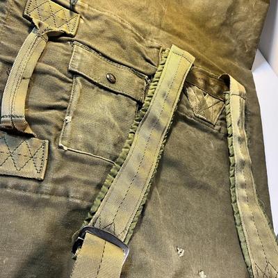 U.S. ARMY GREEN CANVAS DUFFLE BAG w/ SHOULDER STRAPS, HANDLE