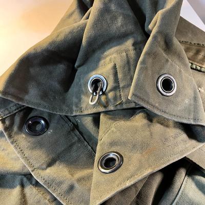 U.S. ARMY GREEN CANVAS DUFFLE BAG w/ SHOULDER STRAPS, HANDLE