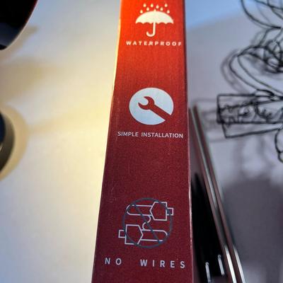 NEW IN PACKAGE 2 SOLAR RABBIT WELCOME LAWN SIGNS