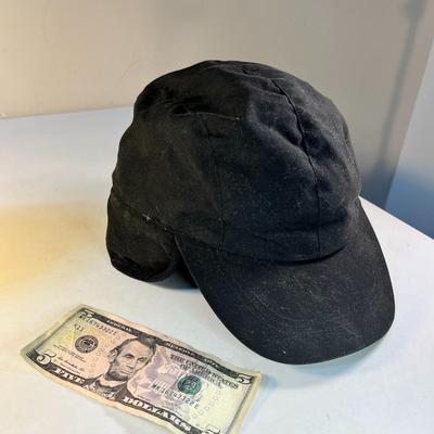 EDDIE BAUER DOWN FILLED BLACK THERMAL CAP WITH SHERPA FOLD DOWN EAR PROTECTION