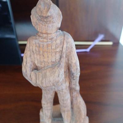 Hand Carved Wood Hunter With Dog and Rifle Gun 6 1/2 Inch