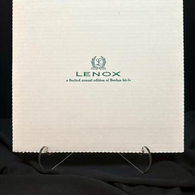1973 â€œMeadowlarkâ€ Lenox Limited Edition from the Boehm Bird Collection