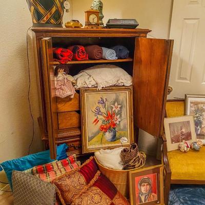 Lot 6 - Quilts, Furniture and Home Decor