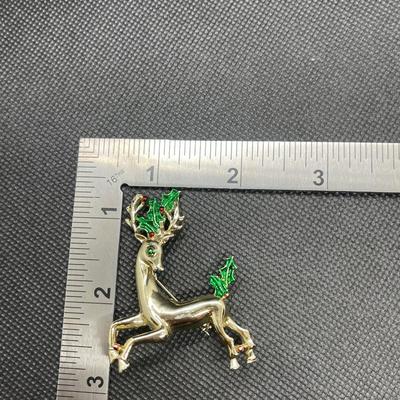 Christmas reindeer brooch - Gerryâ€™s