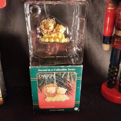 NUTCRAKER AND HOLIDAY DECOR
