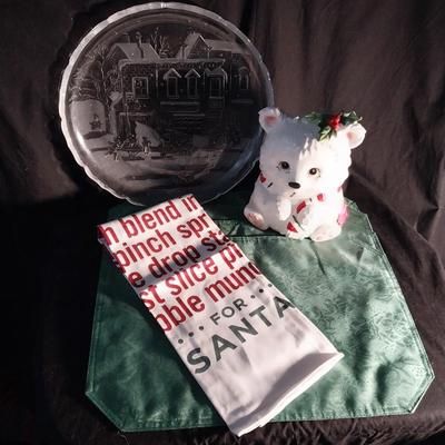LEFTON HOLIDAY BEAR COOKIE JAR-GLASS PLATTER-KITCHEN TOWEL