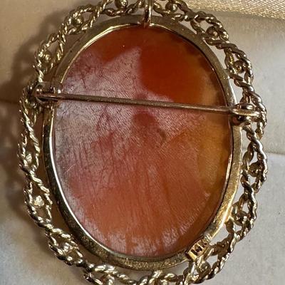 Vintage 14kt Gold Cameo Pendant-Brooch