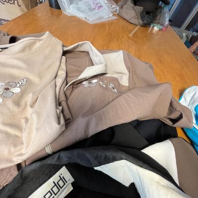 Lot 2 of tops