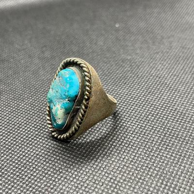 Vintage turquoise & Silver ring - large