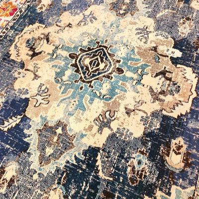 Lot #114 Contemporary Rug - Safavieh Company - Made Turkey