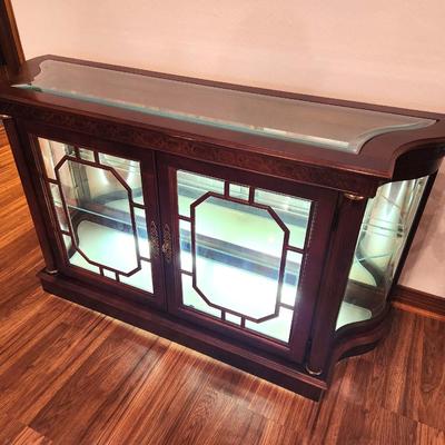 Lot #116  Pulaski Furniture Company Lighted Display Cabinet