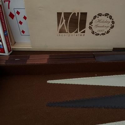 BACKGAMMON AND POKER GAME