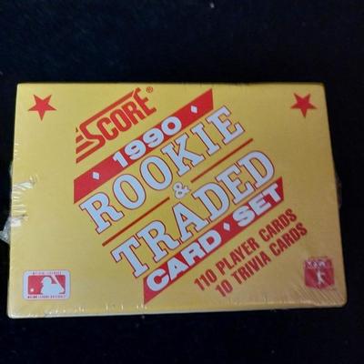 NIB SCORE 1990 ROOKIE & TRADED CARD SET, 110 CARDS, 10 TRIVIA CARDS