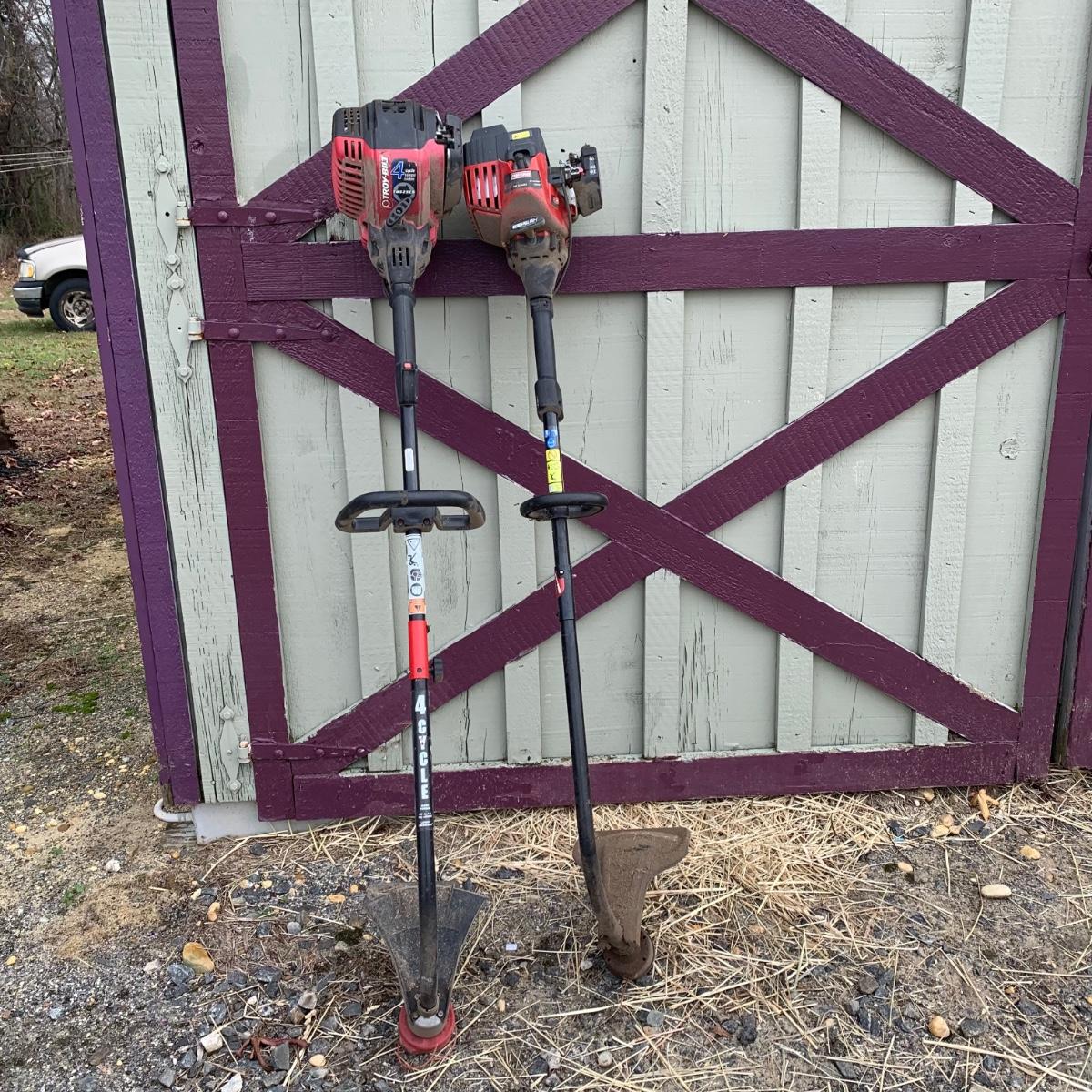 LOT 89R Weedwackers Troy Bilt TB525CS & Craftsman 25cc