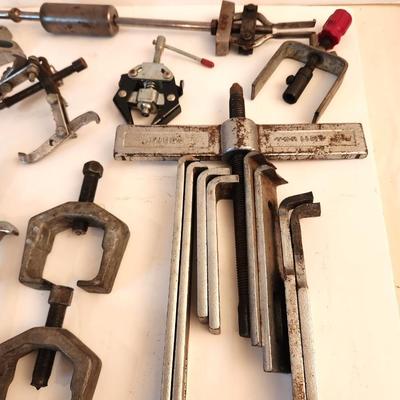 Lot #127  Pulley Lot - 20 pieces