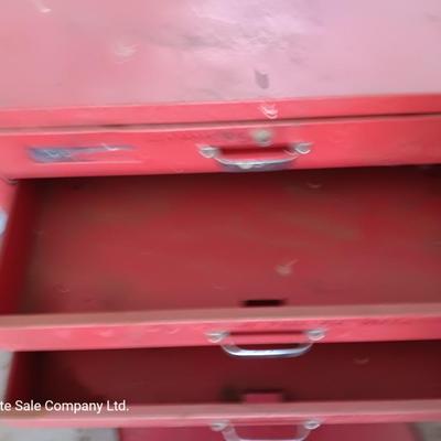 Three drawer Tool chest with under storage