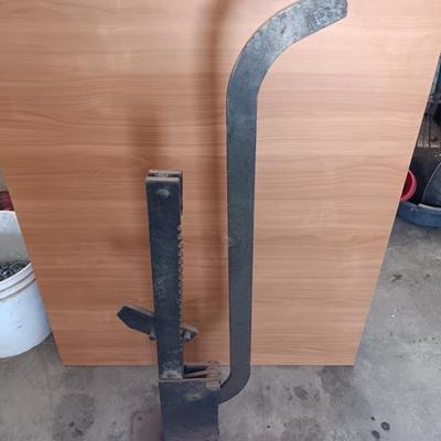 Vintage Jack - post puller