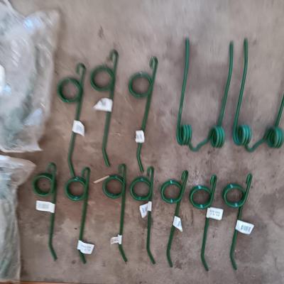 Hay rake replacement teeth = John Deere 186SE