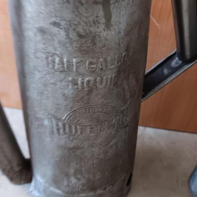Two Vintage swivel spout oil cans - gallon Tool king & half gallon Huffman