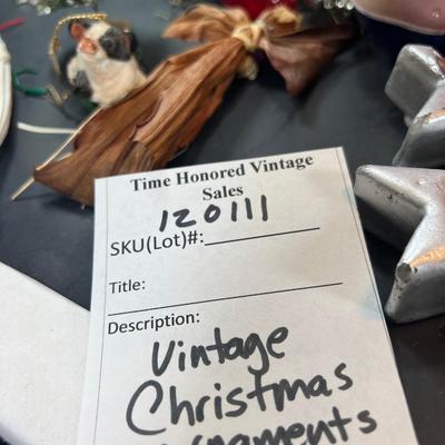 ViNTAGE CHRISTMAS ORNAMENTS AND 4 BAGS OF CLEAR LIGHTS
