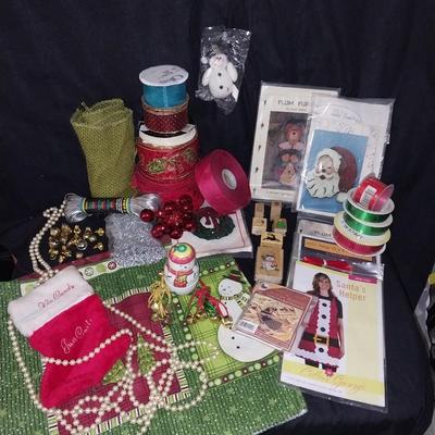 CHRISTMAS CRAFTING ITEMS