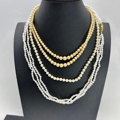 Faux Pearl Necklaces Pinks