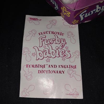 VINTAGE FURBY BY TIGER ELECTRONICS WITH TAG ATTACHED