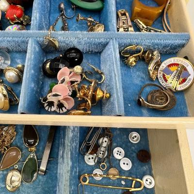 Costume jewelry and Vintage box