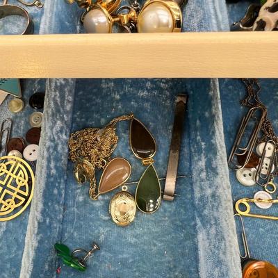 Costume jewelry and Vintage box