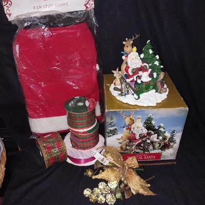 MUSICAL SANTA-FOUR CHAIR COVERS=RIBBON