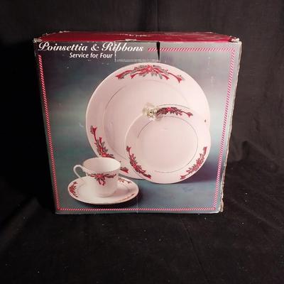NEW TIENSHAN FINE CHINA SERVICE FOR FOUR "POINSETTIA & RIBBONS"