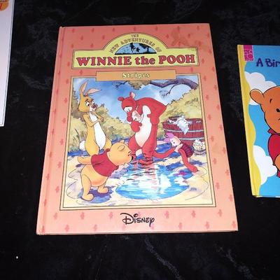 WINNIE THE POOH CHILDRENS BOOKS