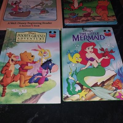 CHILDRENS DISNEY BOOKS