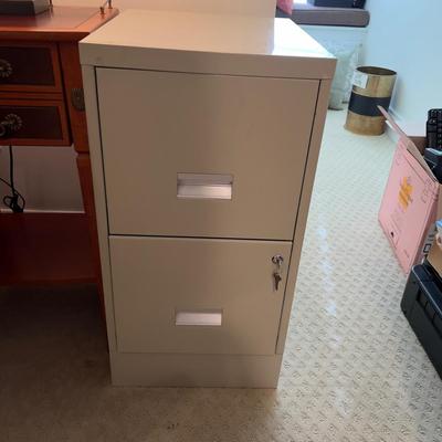 652 Two Drawer Metal Filing Cabinet