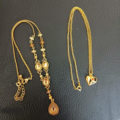 Gold Pendant Necklaces